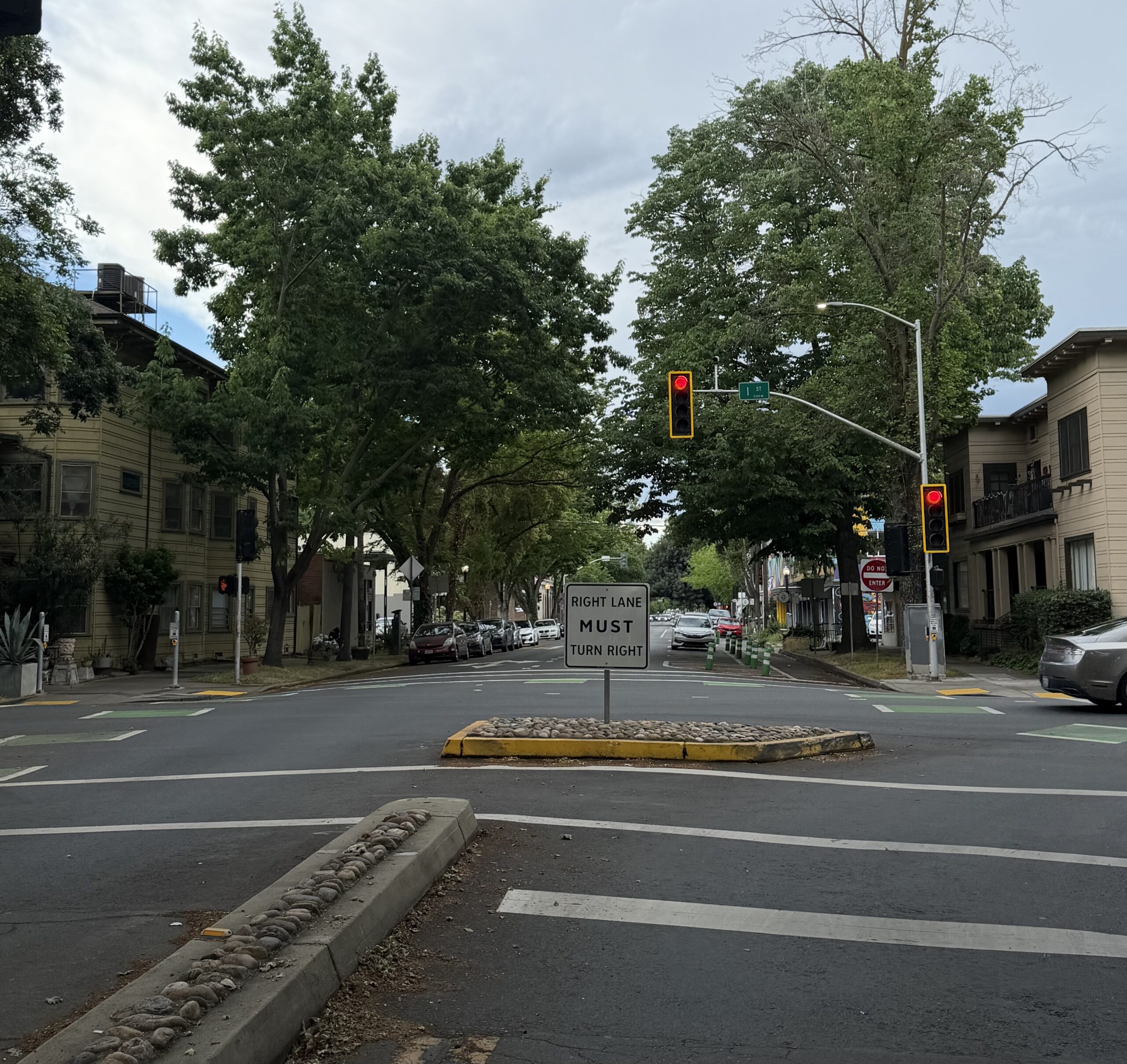 Midtown Sacramento car accident lawyers serving clients near I Street intersection